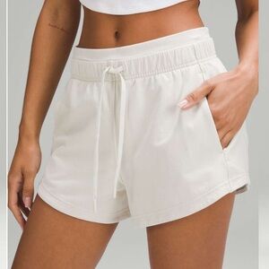 Lululemon Inner Glow High-Rise Short 3"‎ Bone Off-White Women’s Size 6